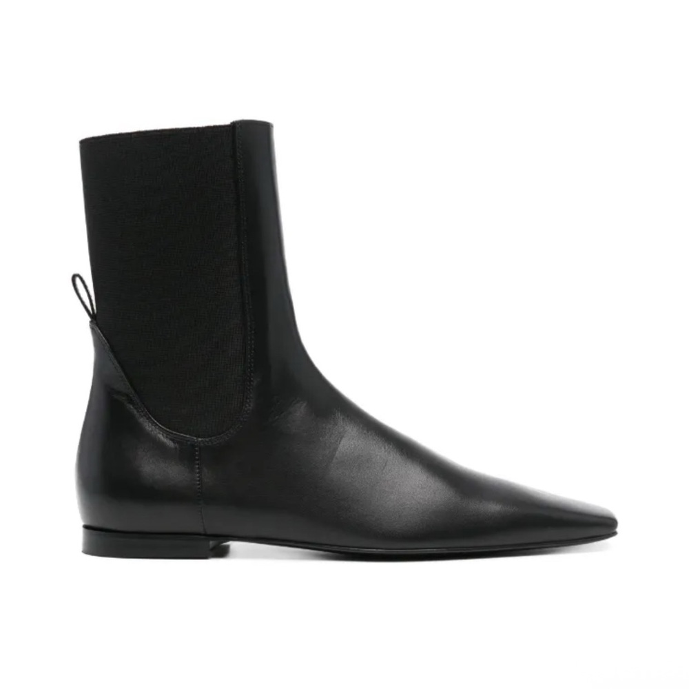 TOTEME Black Leather Chelsea Boots - SZ 39 - NIB